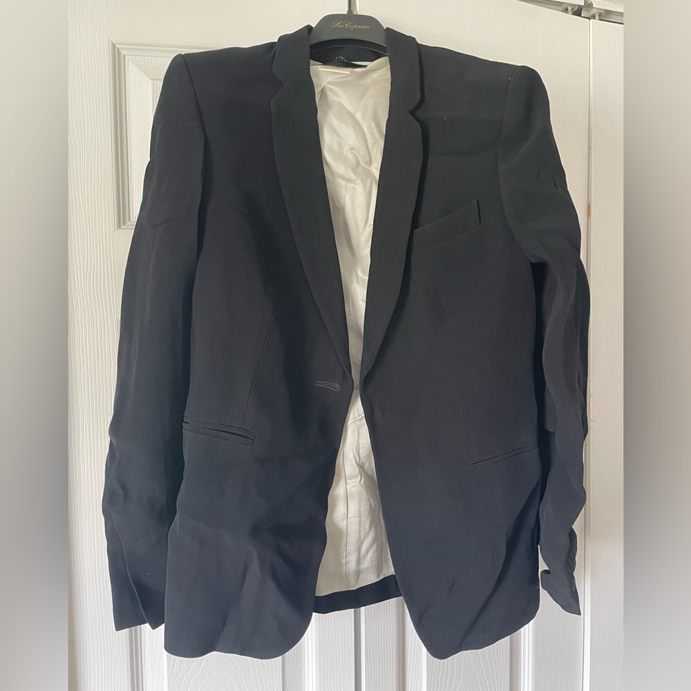 Les Copains single button fitted black notched collar blazer.  Size 42